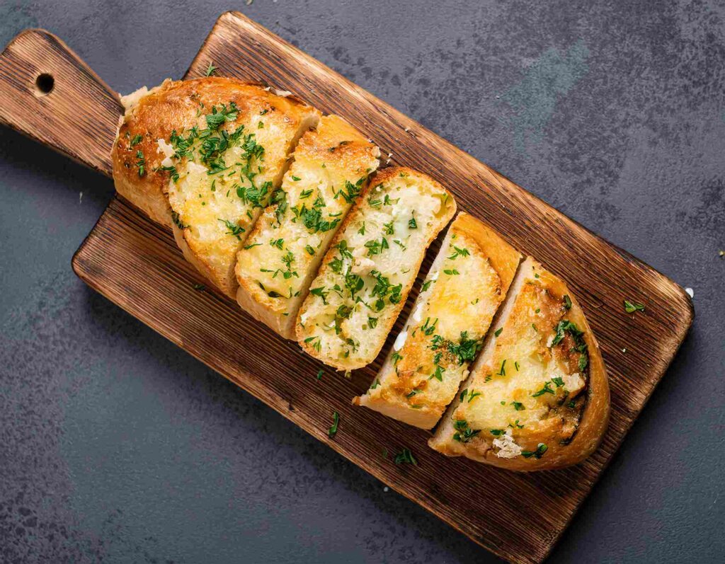 garlic bread with Cheese